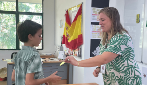 Bridging the Gap: Alice Smith School's Transition Prefects Facilitate Seamless Shifts